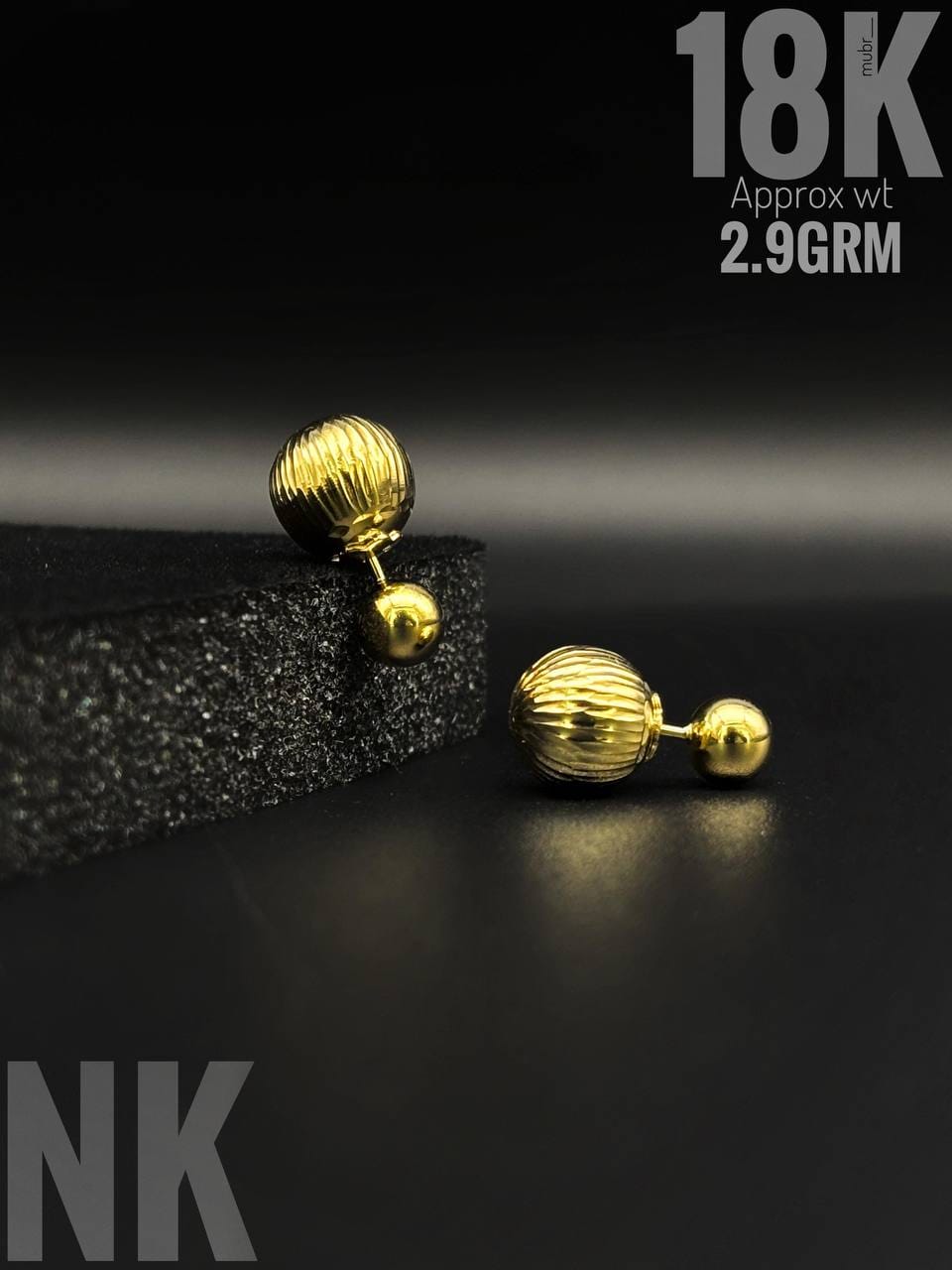 18 Karat Double Sided Stud 3.0g
