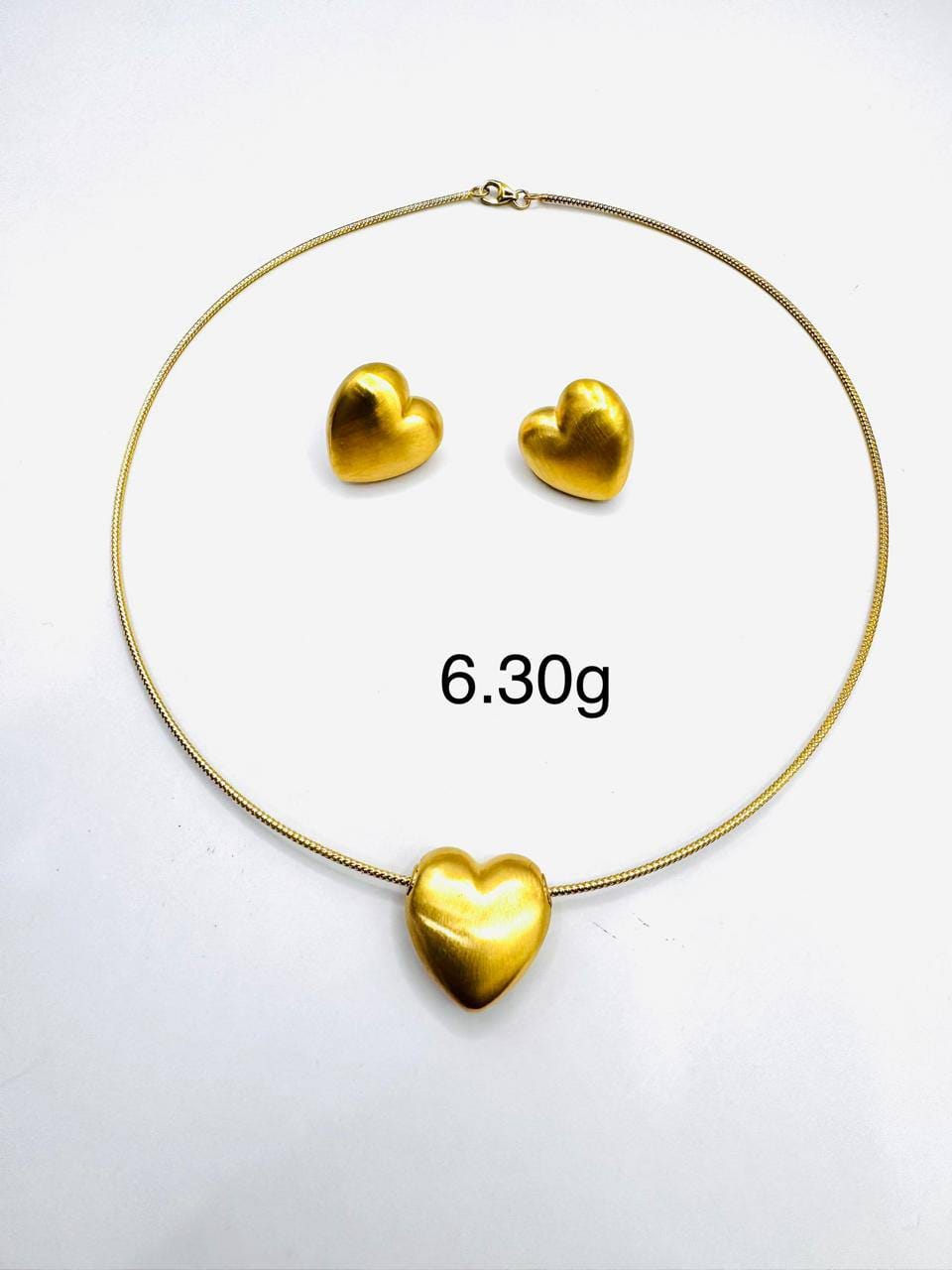 18 Karat Love Necklace Half Set 6.3g