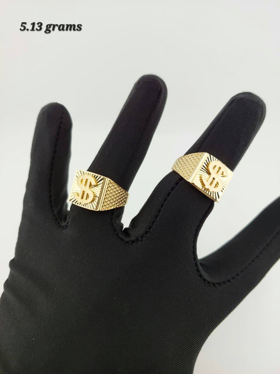 18 Karat Wealth Signet Ring 5.13g