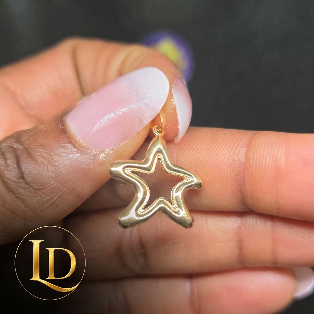 18 Karat Star Pendant 1.3g