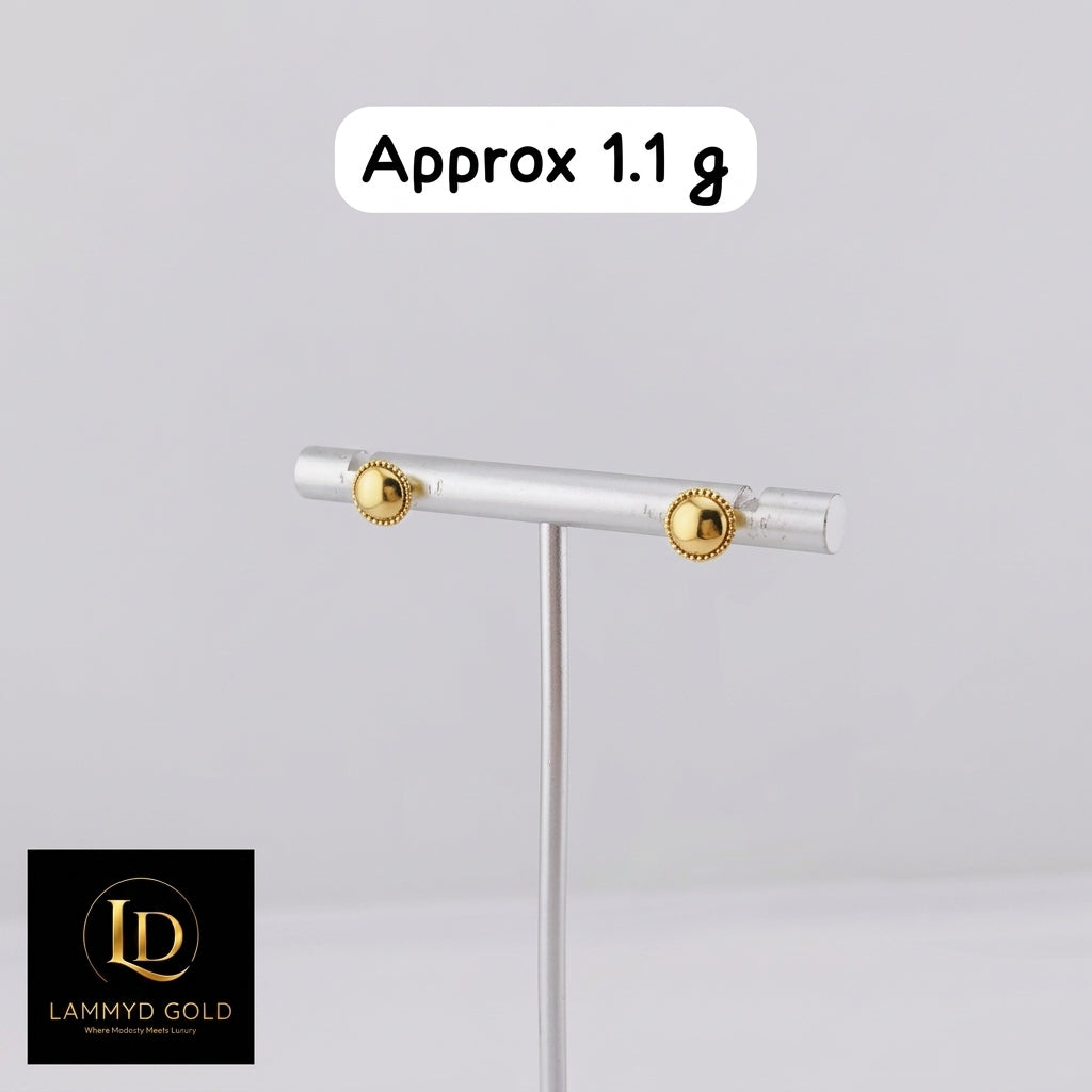 18 Karat Round Stud 1.1g