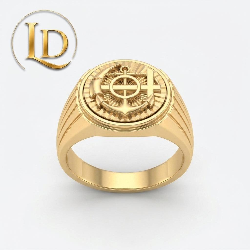 18 Karat Royal Compass Ring 8.3g