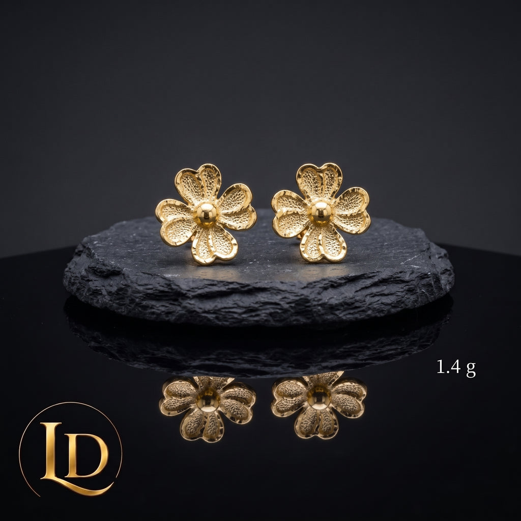 18 Karat Nose Ring 1.4g Style A