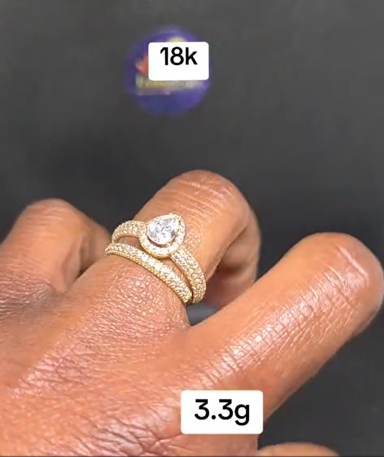 18 Karat Gold Ring 3.3g