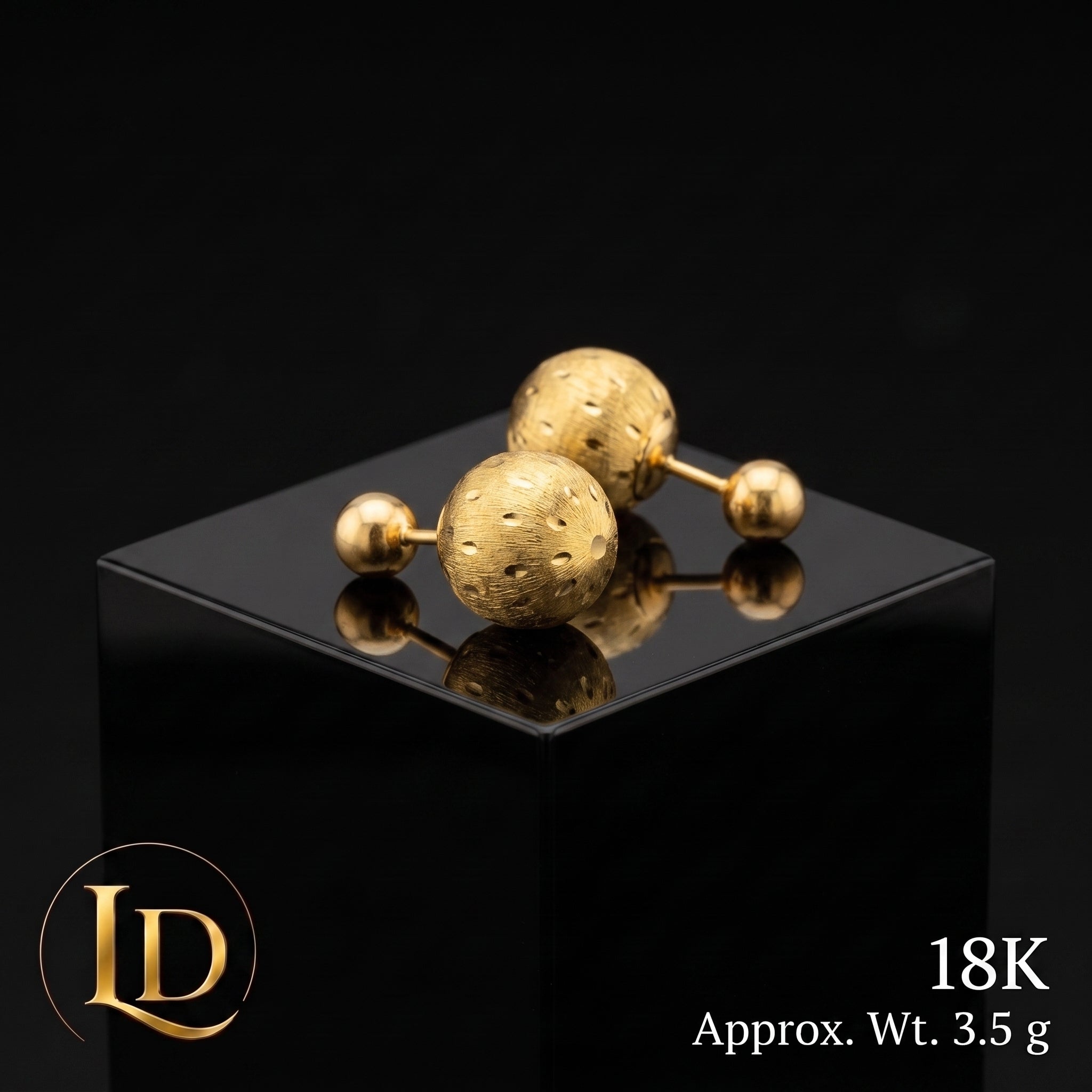 18 Karat Double Sided Stud 3.5g