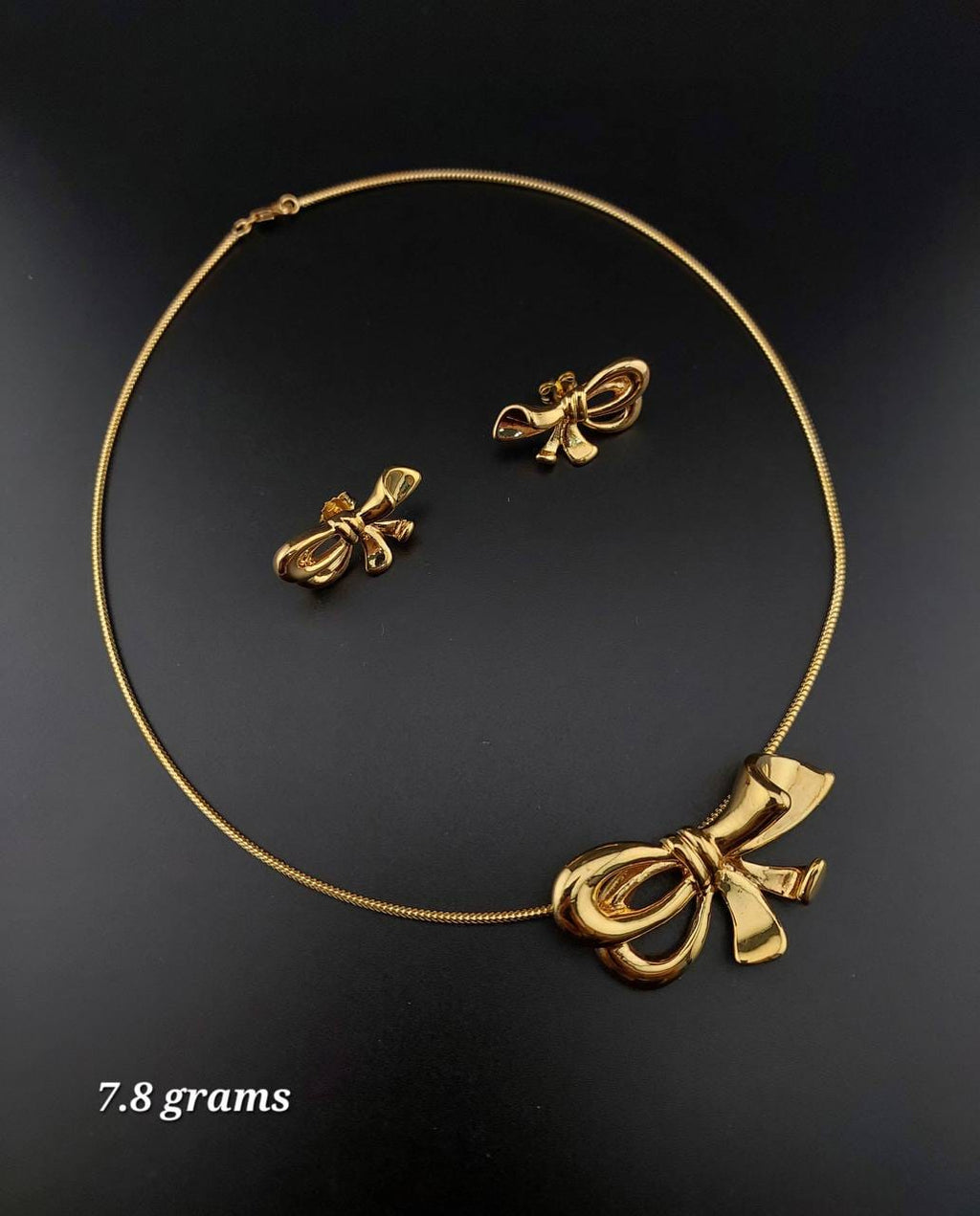 18K Gold Bow Pendant Necklace & Earrings Set 7.8g